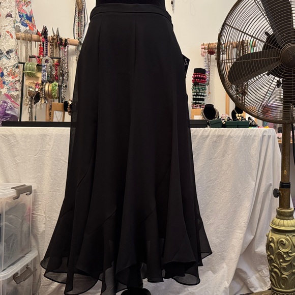 R&M Richards Dresses & Skirts - R&M Richards Black Chiffon Flared Skirt